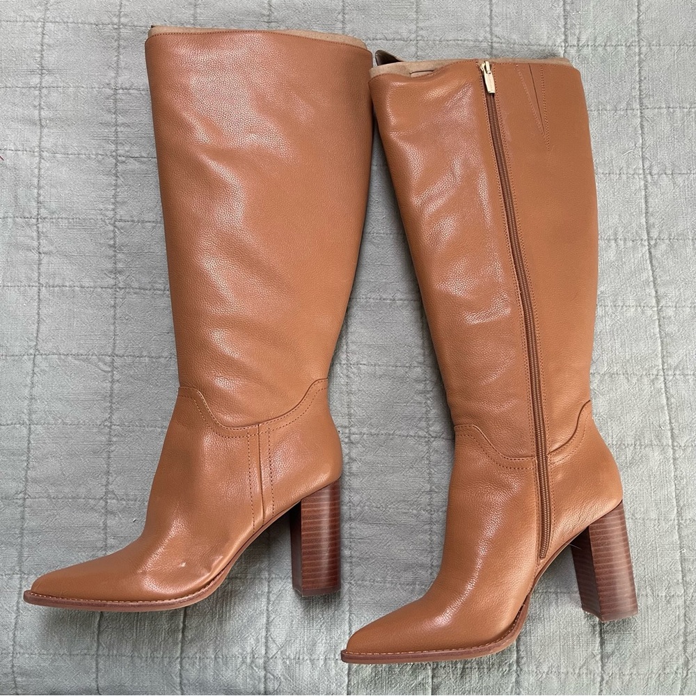 VINCE CAMUTO EVANGEE BOOTS